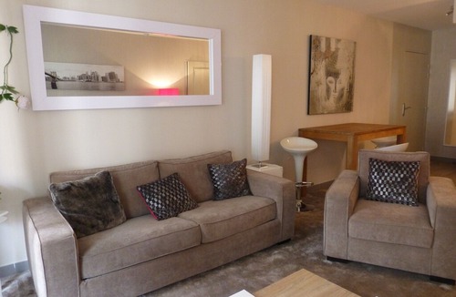 Gambetta Apartment | Very nice apartment, 2-room, refurbished, great comfort, near the city centre