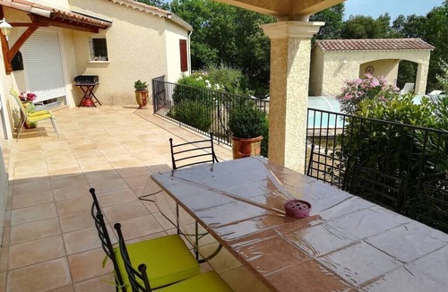 Mejannes-les-Ales Villa | Very nice comfortable villa in the middle of the oaks