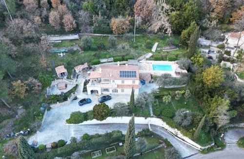 Carros Villa | Very quiet villa, ideally located, great views ! Perfect holidays
