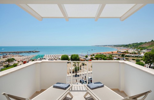 Numana Hotel | View Place & Spa