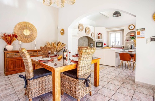 Velleron Villa | Villa Valleron by Villa Plus