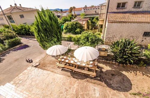 Carqueiranne Villa | Villa 130m2, 5 bedrooms, 500m from the beaches and all shops, sea view, quiet.
