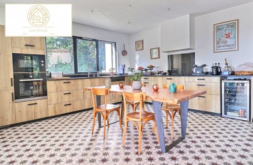 Aix-en-Provence House | VILLA 160 M2 SWIMMING POOL AND PRIVATE GARDEN