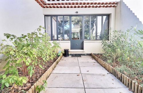 Aix-en-Provence House | VILLA 160 M2 SWIMMING POOL AND PRIVATE GARDEN