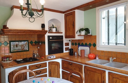 Cabasse Villa | VILLA 6 PERSONS WITH SWIMMING POOL between Sea and Land