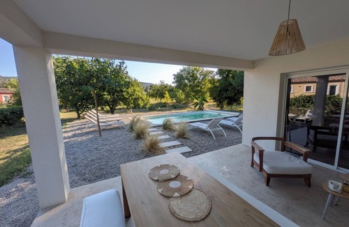 Salernes Villa | Villa 8 Guests · Pool · Large Enclosed Garden · Terrace · Peaceful Provence
