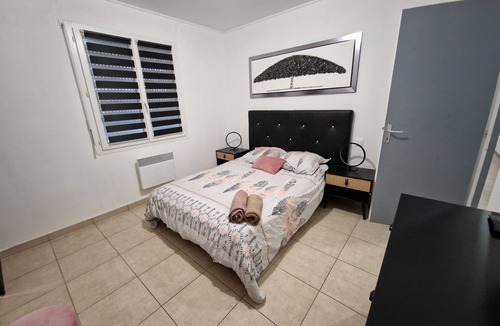 Caux-et-Sauzens Cabin | Villa 8 Personne Avec Clim et Piscine Privée