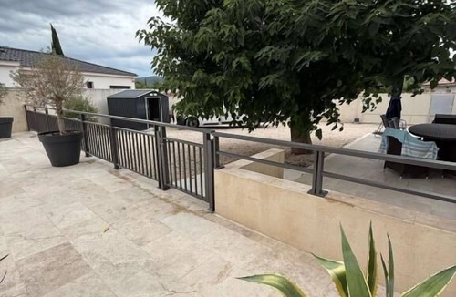 Cuges-les-Pins House | Villa 8 to 10 pers wifi BBQ Ok corral Beach near Toulon Marseille Aubagne