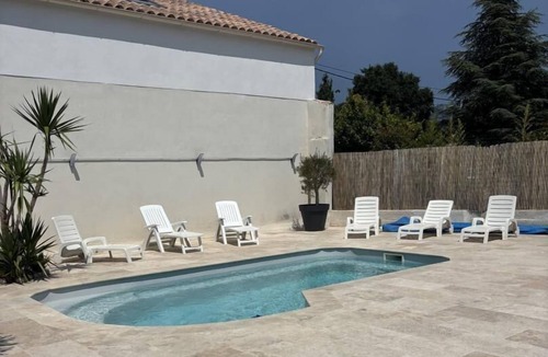 Cuges-les-Pins House | Villa 8 to 10 pers wifi BBQ Ok corral Beach near Toulon Marseille Aubagne
