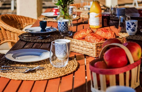 Tourrettes-sur-Loup Ski Chalet | Villa Aqui – Elegance & peace with pool