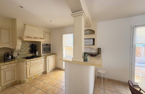 Arles Villa | villa arly arles, pool