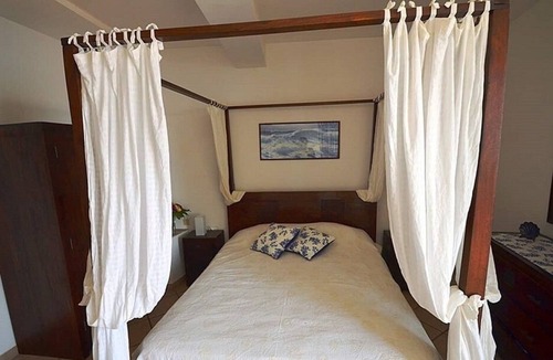 Sorrento Ski Chalet | Villa Arora - Three Bedroom Chalet, Sleeps 5