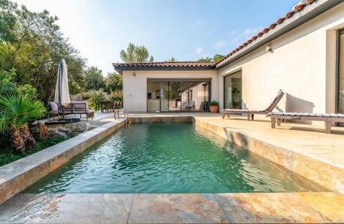Russan Apartment | Villa Au Bord Du Gardon