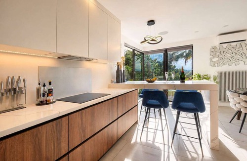 Vallauris Apartment | Villa Bagatelle – Beach, Golf & Tennis Base