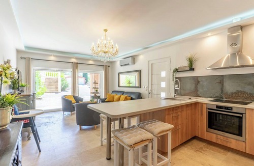 La Crau House | Villa between Provençal hills and Mediterranean sea