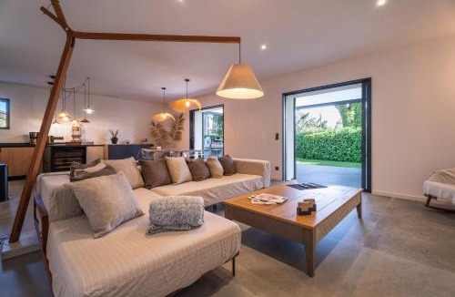 Hyeres Villa | Villa bord de mer avec piscine