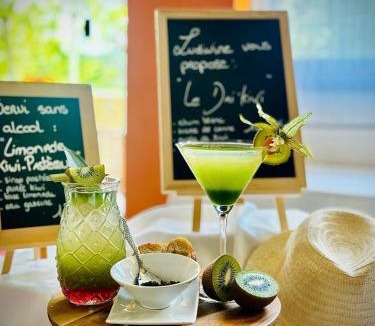 Greoux-les-Bains Hotel | Villa Borghese, The Originals Relais