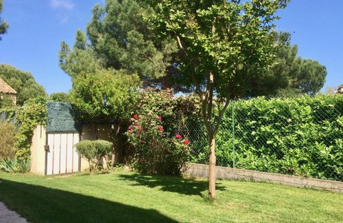 Estanove Villa | Villa bougainvillea Montpellier