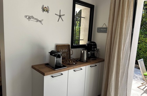 Cavalaire-sur-Mer Villa | Villa Céleste, Apartment in villa, Swimming pool, garden, quiet, near the sea