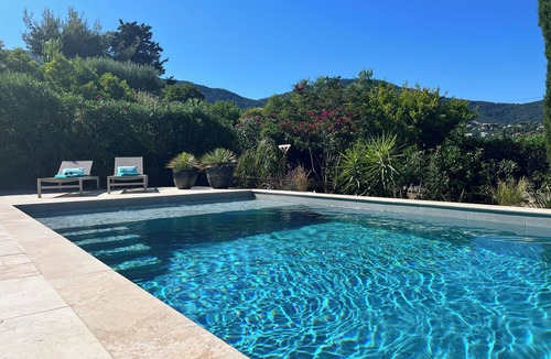 Cavalaire-sur-Mer Villa | Villa Céleste, Apartment in villa, Swimming pool, garden, quiet, near the sea