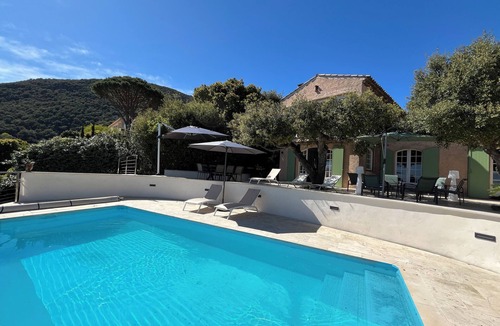Cavalaire-sur-Mer Villa | VILLA CAVALAIRE -TRES BELLE VUE MER-RENOVATION TOTALE 2025