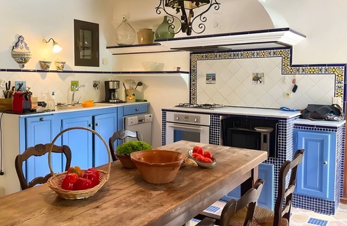 Tarascon Villa | Villa 'Chateau Margarido' with Private Pool, Wi-Fi and Air Conditioning
