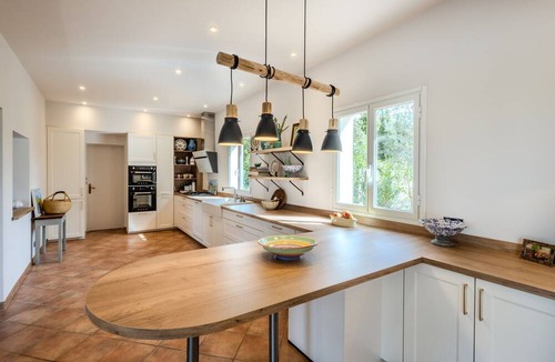Tourrettes Villa | Villa Chautard - Four Bedroom Villa, Sleeps 8