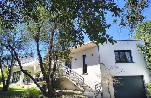 Mont Duplan Villa | VILLA CITY CENTER HEATED INDOOR POOL