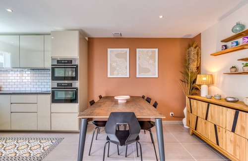 Mauguio Villa | Villa Cocoon Montpellier and Beach with Private Pool, Wi-Fi and Air Conditioning