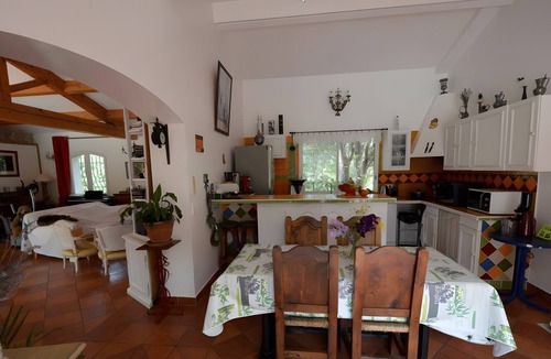 Cotignac Villa | Villa 'Colle D'Auban' with Private Pool, Wi-Fi and Air Conditioning