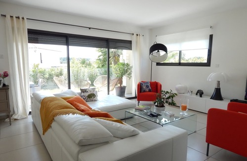 Saint-Gely-du-Fesc House | Villa Contemporaine aux Portes de Montpellier et des Plages