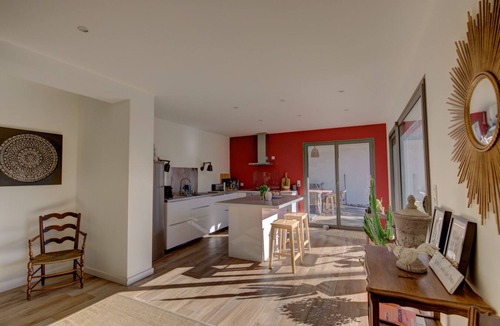 Puyricard Villa | Villa Contemporaine Coeur du Village de Puyricard Aix en Provence