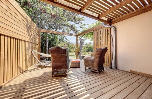 Taillades Villa | Villa Contemporaine Climatisee, VUE SUR LE Luberon