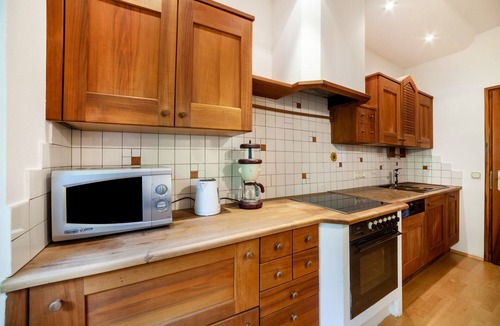 Merano Apartment | Villa Coris Apartment Magnolia 110 sqm with Garden