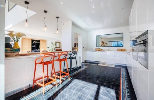 Cabries Villa | Villa Dar Kairon, authentic luxury inspired by Morocco and Provence.