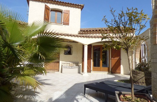 Villeneuve-les-Beziers Villa | Villa de Charme Avec Piscine Privative, Terrasse et Cuisine D'été, 8 Pers