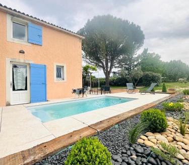 Eygalieres Apartment | VILLA DE LA ROQUE II - Loft