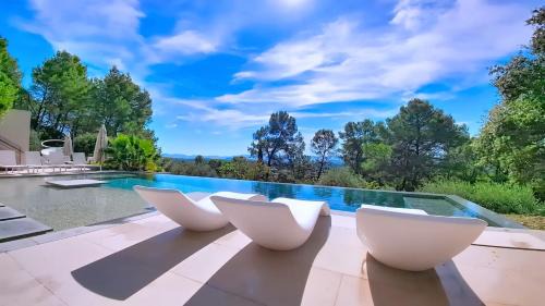 Lorgues Villa | Villa de Prestige au Calme avec piscine chauffée et Vue exceptionnelle