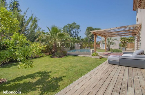 La Crau House | Villa de Standing Avec Piscine - À Proximité des Plages