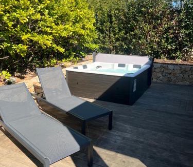 Mougins House | Villa des oliviers 5 etoiles à Mougins jacuzzi et jardin privé