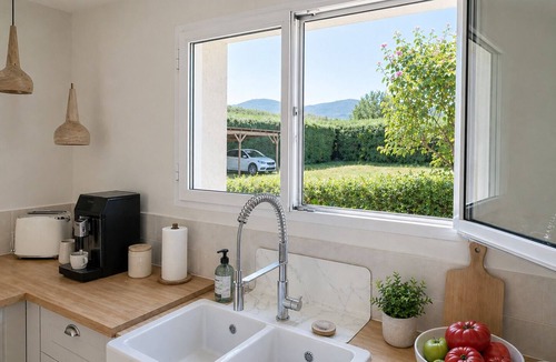 Lauris House | Villa du grand Verger with heated pool - In the heart of the Luberon