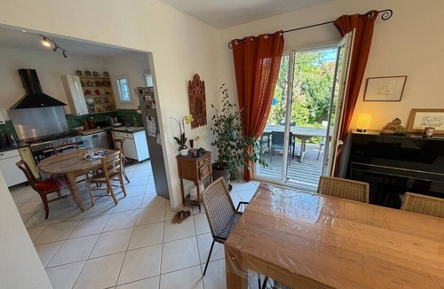 Laverune Villa | Villa Familiale, Montpellier, Swimming pool, Parking, 15min Beaches