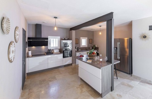 Maillane Villa | Villa for 8P, heated pool, table tennis, boules, in Maillane, Alpilles.