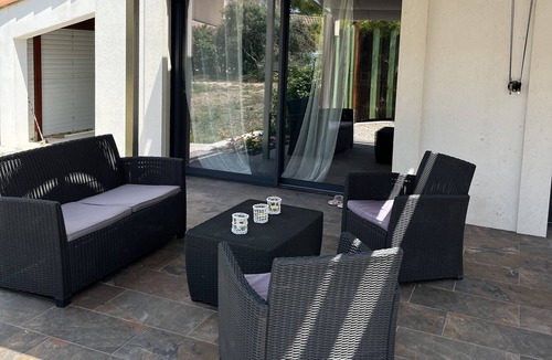 Chateauneuf-les-Martigues Villa | Villa Avec Jardin et Parking Privé un Coin Détente Plus Coin Détente
