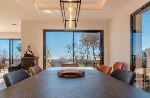 Tourrettes-sur-Loup Villa | Villa Holly