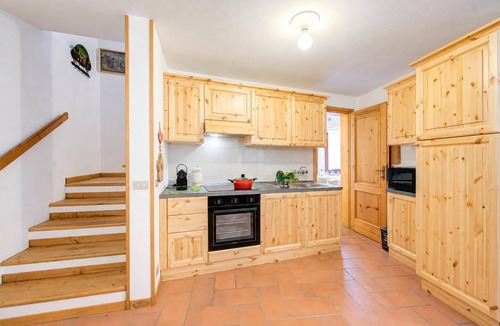 Castelveccana Villa | Villa Il Castagno: Few min From Beach, 2BR (Sleeps 6), Castelveccana, Italy