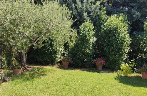Maillane Villa | Villa in bloom with private pool near the Alpilles