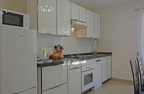 Saint-Cezaire-sur-Siagne Villa | Villa in Montauroux with Pool & Near Forest