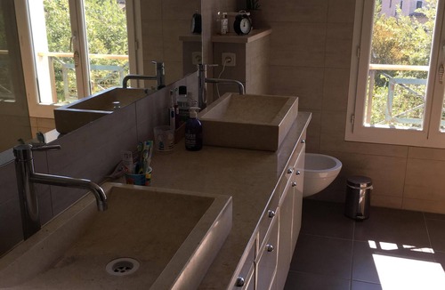 Greasque Villa | Villa in the heart of a Provencal village