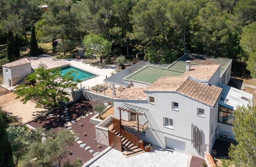 Quartier des Espesses Villa | Villa L’Exception – Luxury design villa near Nîmes